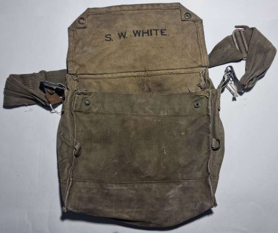 WW2 British MKVII Respirator bag