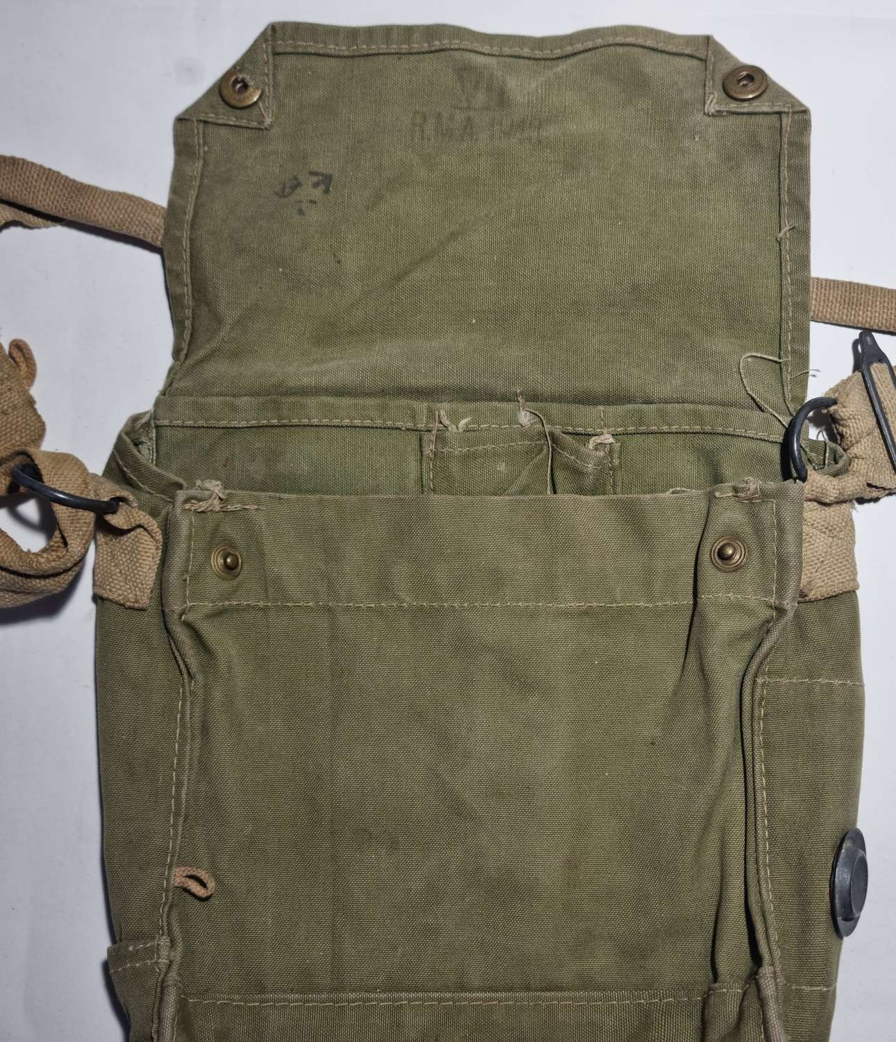 WW2 British MKVII respirator bag