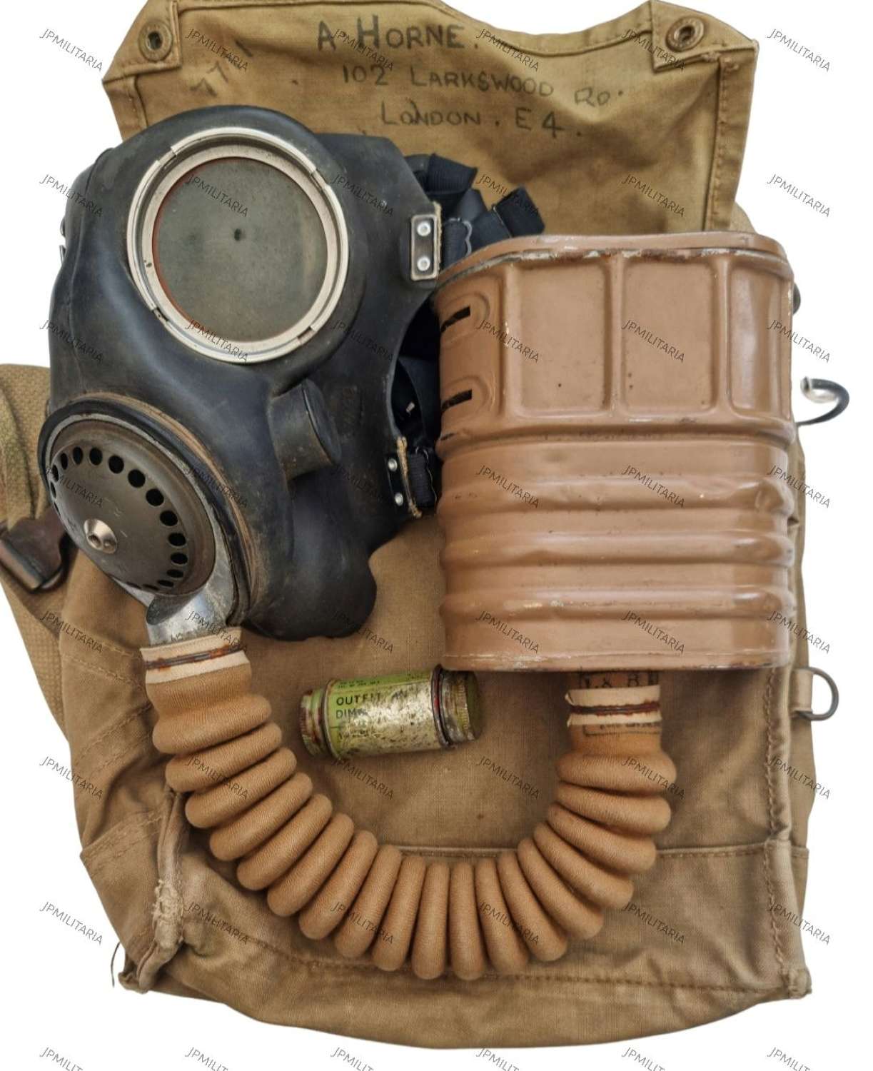 WW2 British MkV respirator and MKVI bag